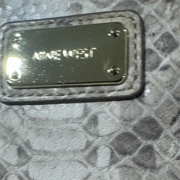 Nwot Nine West crossbody - Picture 2 of 11